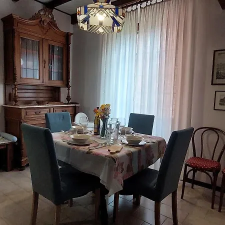 By The Sea, Beachfront With Elevator Apartment Le Grazie (Liguria)