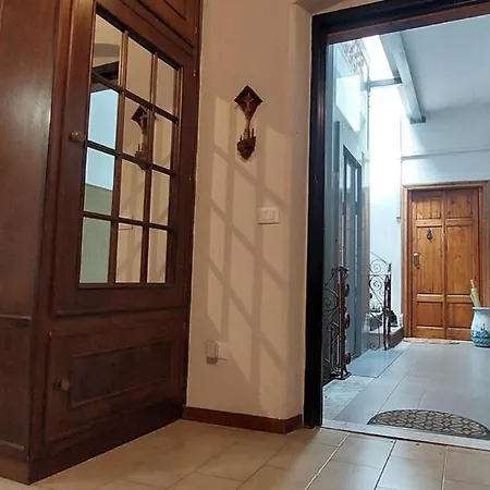 Appartamento By The Sea, Beachfront With Elevator